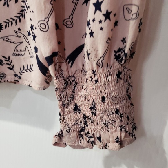 Boden Pink Popover Blouse sz 4 Bird Heart Lock Key print novelty long sleeve - Picture 6 of 6
